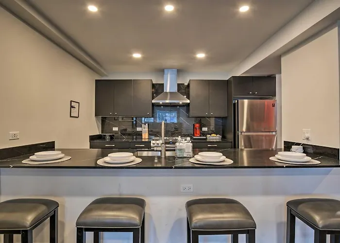 Apartment Vacation Near Michigan!
